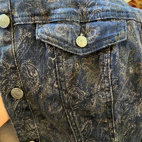Patterned jean jacket - Picture 3 of 5